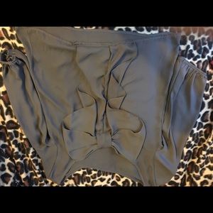 Pretty bow gray blouse NWT