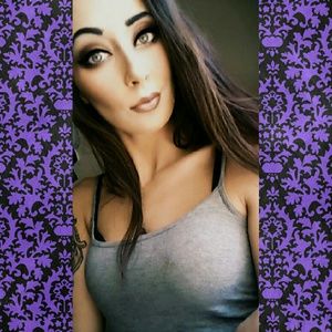 Meet your Posher, Desirea