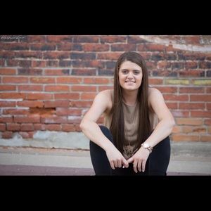 Meet your Posher, Brittney