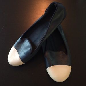 Old Navy capped toe flats