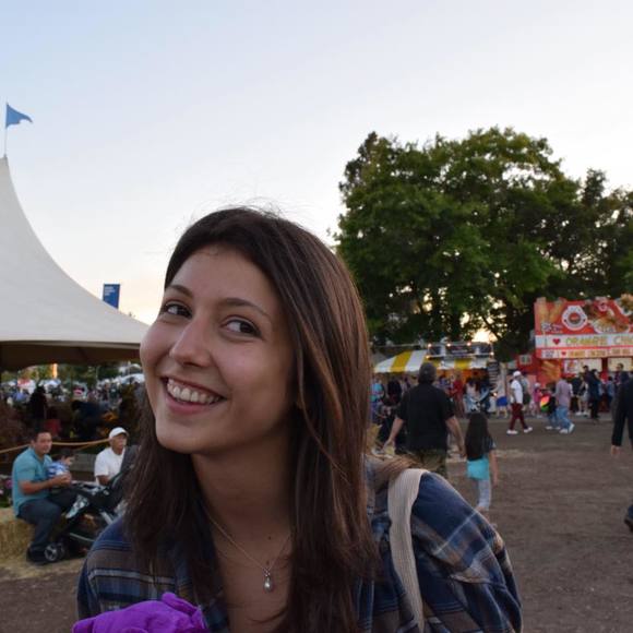 Meet your Posher, Maria