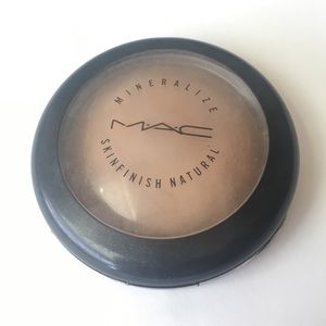 MAC skinfinish natural face powder