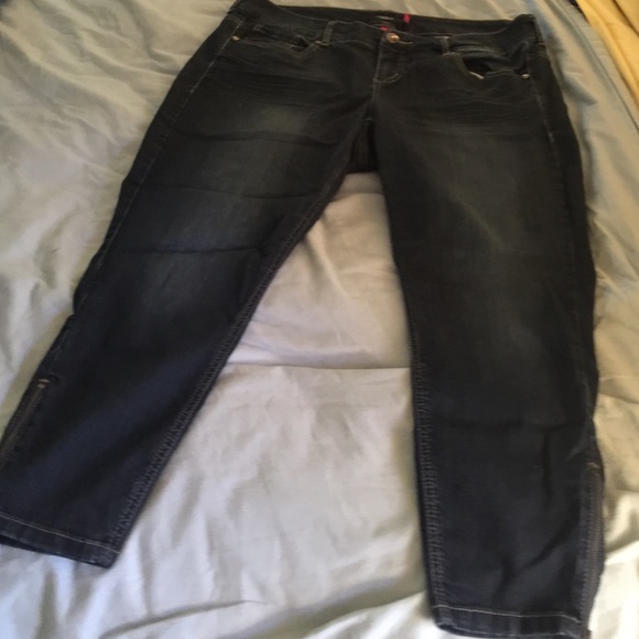 Torrid Dark Wash Jeggings with Zipper Details