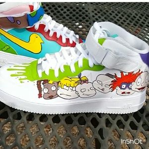 Meet your Posher, Vanessa