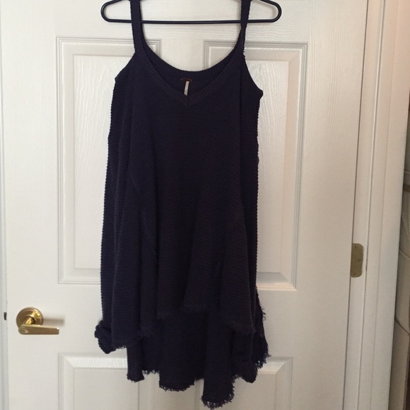 Free people off the shoulder navy blue sweater - Picture 1 of 2