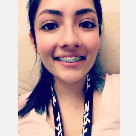 Meet your Posher, Jessica - Picture 1 of 1