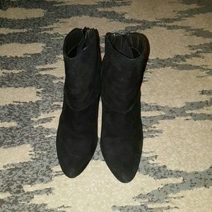 ⚡FINAL SALE ⚡ Black suede booties