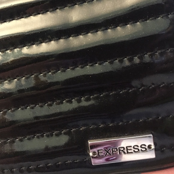 Express Clutch - Picture 2 of 4