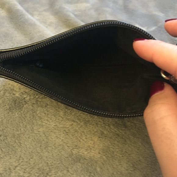 Express Clutch - Picture 3 of 4