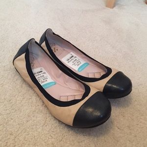 Vince Camuto Flats