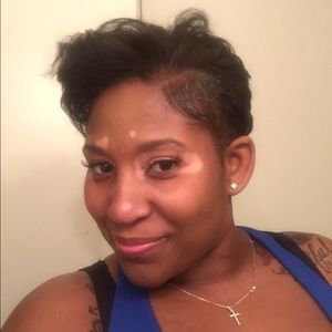 Meet your Posher, Toniqua