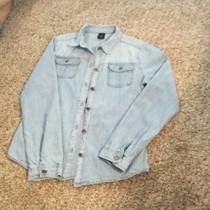 ❄️Winter Sale☃️Gap chambray button up shirt