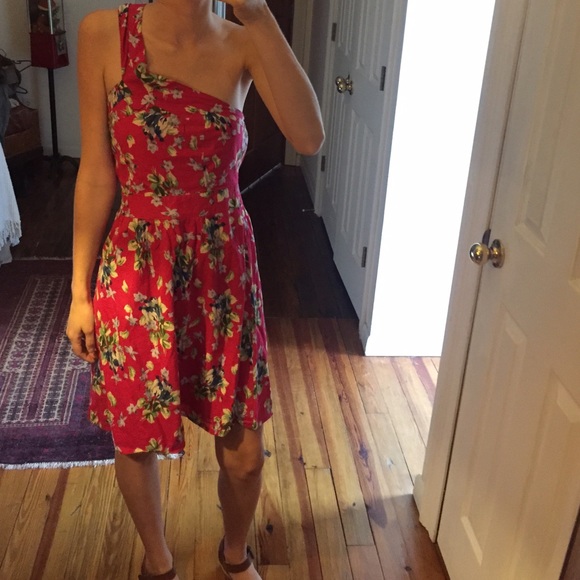 Floral One-Shoulder Dress - Picture 2 of 4