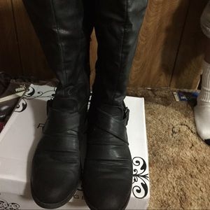Black boots