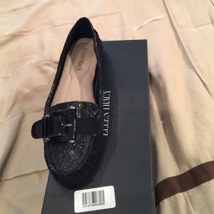 Ellen Tracy "Notes" flats.  Never worn.