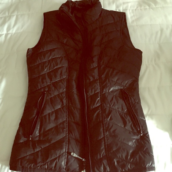 Black shiny vest