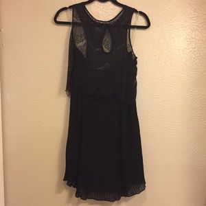 💸Reduced💸 Pleated Two Part Dress