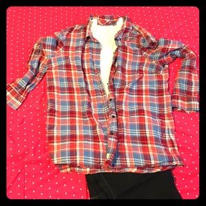 Gap blue and red plaid fitted boyfriend shirt