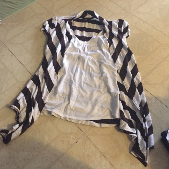 Short sleeve top