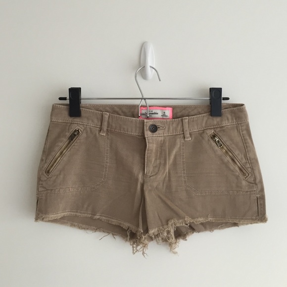 New Abercrombie kids khaki short shorts size 16