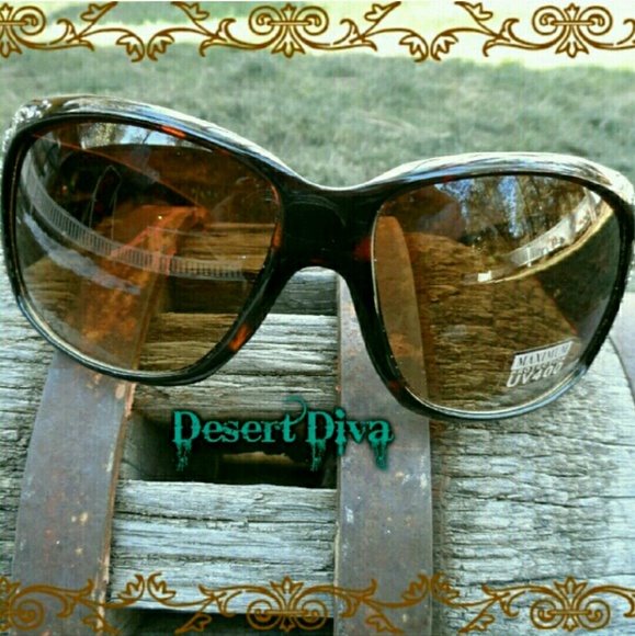 LAST ONE!! Bling Longhorn Steer Sunglasses - Picture 2 of 2