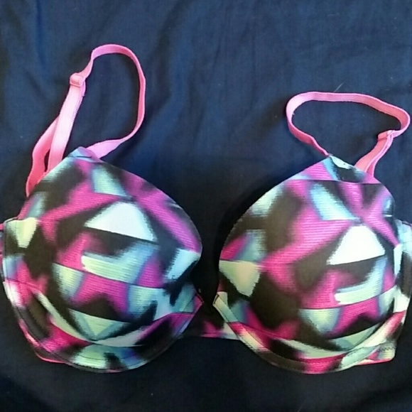Psychedelic pattern bra
