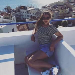 Meet your Posher, Mihaela