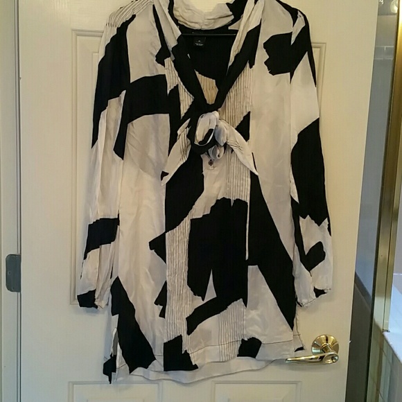White House Black Market Silk Tunic