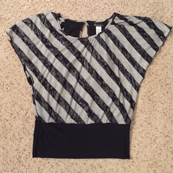 Signature Studio Black and Gray Shiny