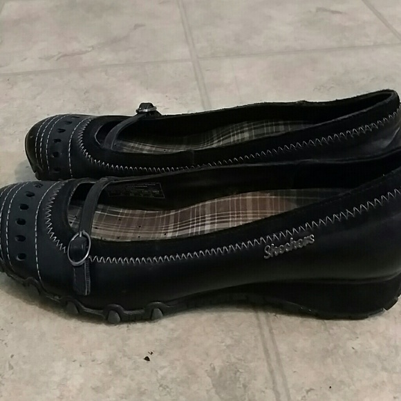 Skecher flats