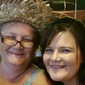 Meet your Posher, Tonya