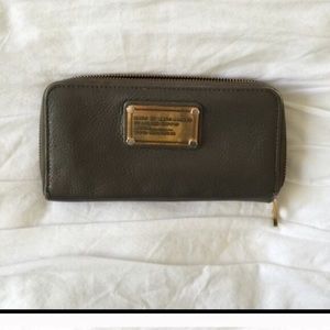 Marc jacobs grey wallet