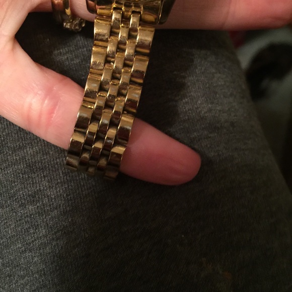More pics of MK watch main image 3