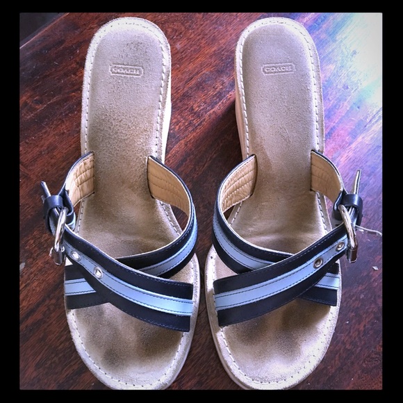 Auth-coach blue leather wedges size 7 - Picture 2 of 4