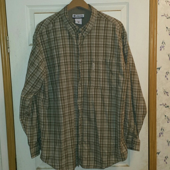 Mens Columbia Button Down, Multi-colored, XXL, EUC