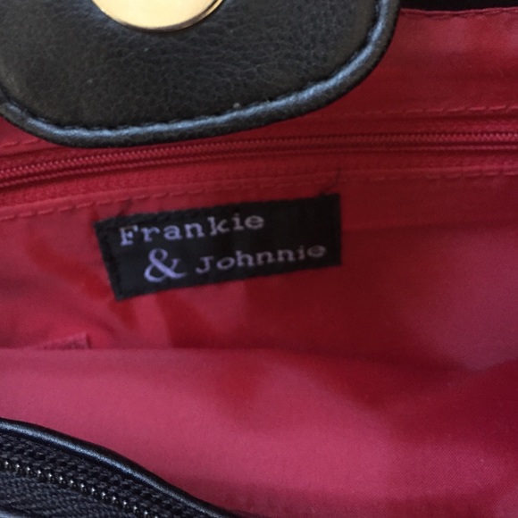 Embroidered Shoulder Bag - Picture 3 of 4