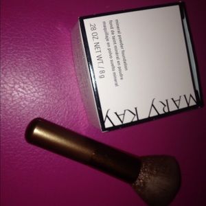 Mary Kay mineral powder foundation