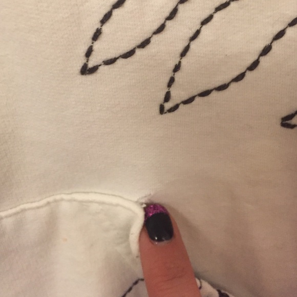 *SOLD*Creme Roxy Sweatshirt - Picture 3 of 3