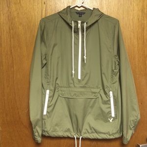 American Eagle pull over jacket. Army Green