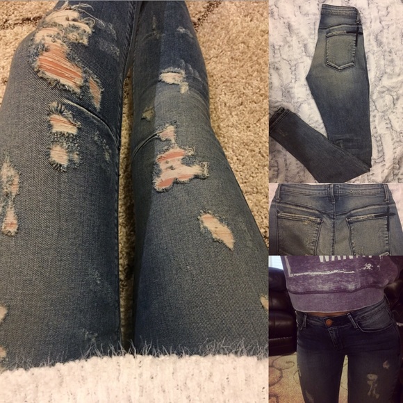 β¨LAST PAIRβ¨RtA distressed denim skinnies. - Picture 2 of 3