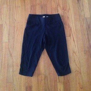 LOWEST PRICE Lucy Capris Workout Tights