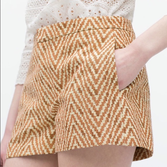 ZARA jacquard shorts