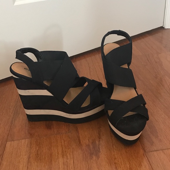 Madden girl platform wedges