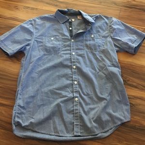 Men's short sleeved button down