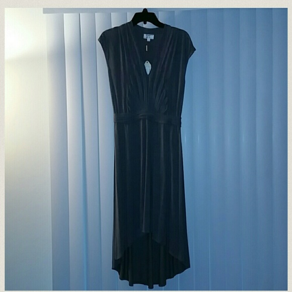 High/Low Dress - Picture 3 of 3