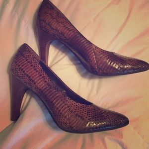 LAST CHANCE- donating tomorrow snakeskin  heels