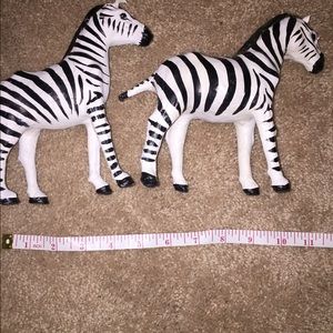 Zebra figures