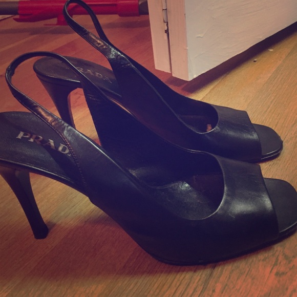 PRADA slingbacks!