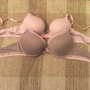 2 Maidenform 36B Bras