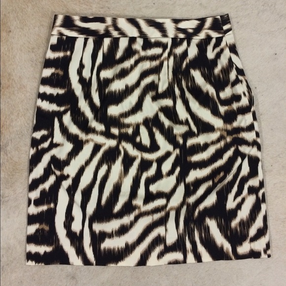 Ann Taylor | NWT Patterned Pencil Skirt